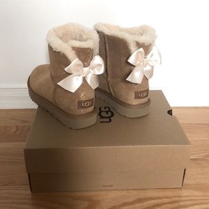 UGG Mini Bailey Bow Boots